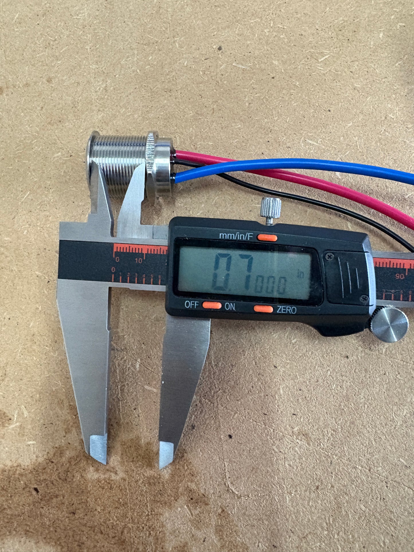 22 MM 3/4 Threaded Barrel Switch Blue (Momentary)