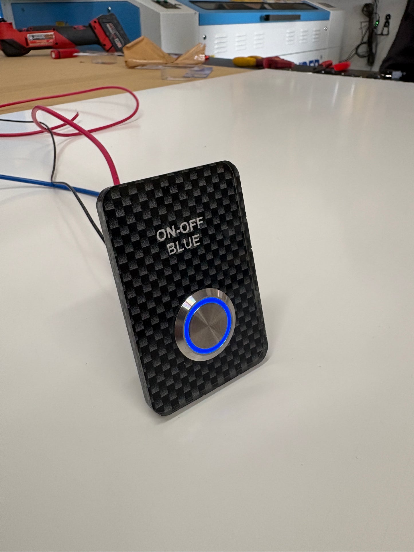 22 MM 3/4 Threaded Barrel Switch Blue Latching ON-OFF